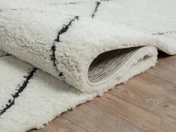 Sale the carpet Alfombra Bahar Shaggy moderna patrón rombos, negro , 160 cm redonda Blanco