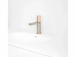 Essebagno Allure mezclador bajo de lavabo de acero inoxidable y oro rosa
