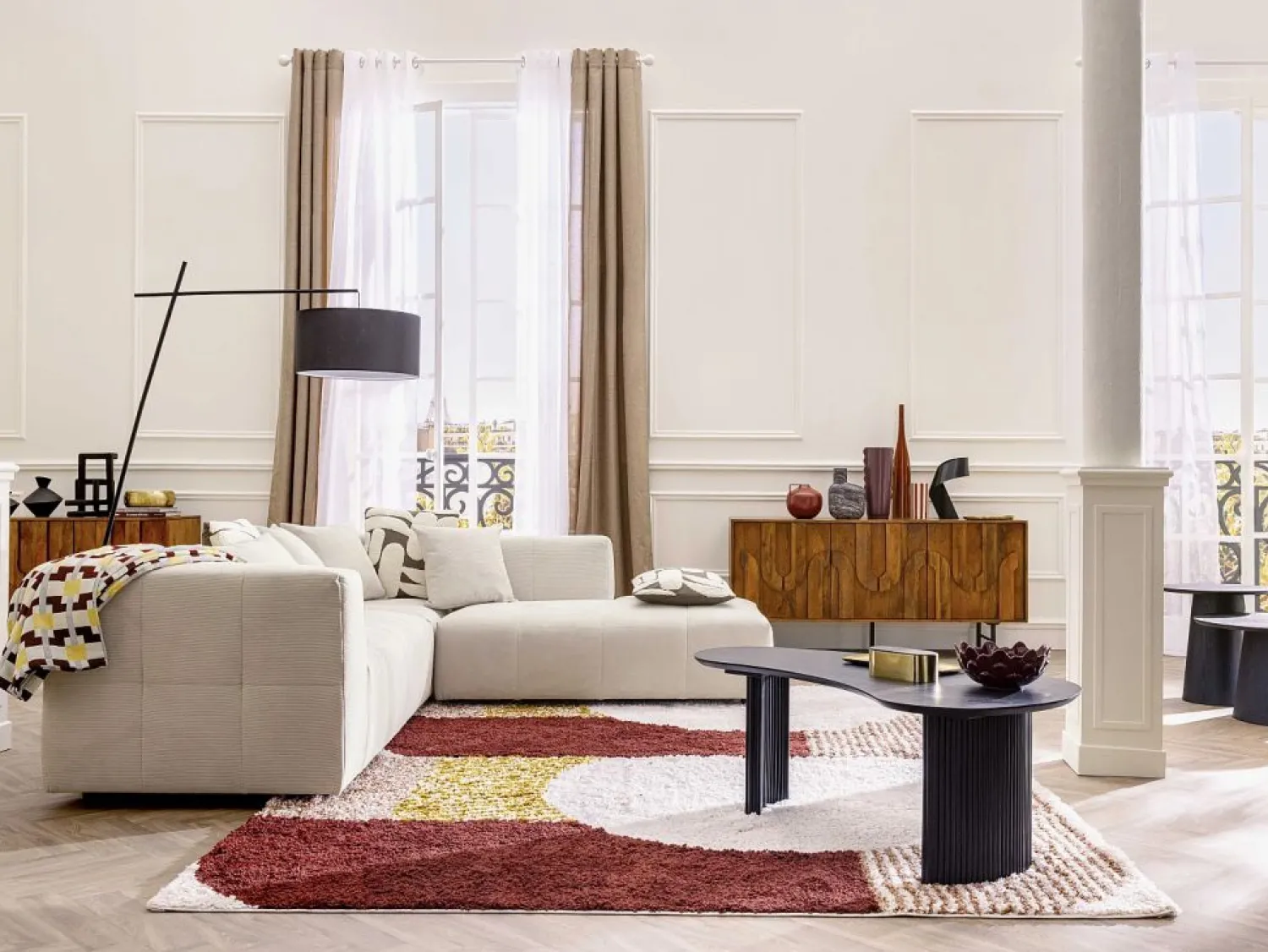 Maison Céphy Aparador con 3 puertas de madera de mango y metal negro - Natural - MIZORAM