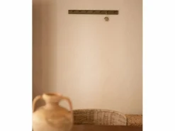 Outlet DECOWOOD Colgador de pared de madera maciza en tono de 61x5cm - KATE - Verde