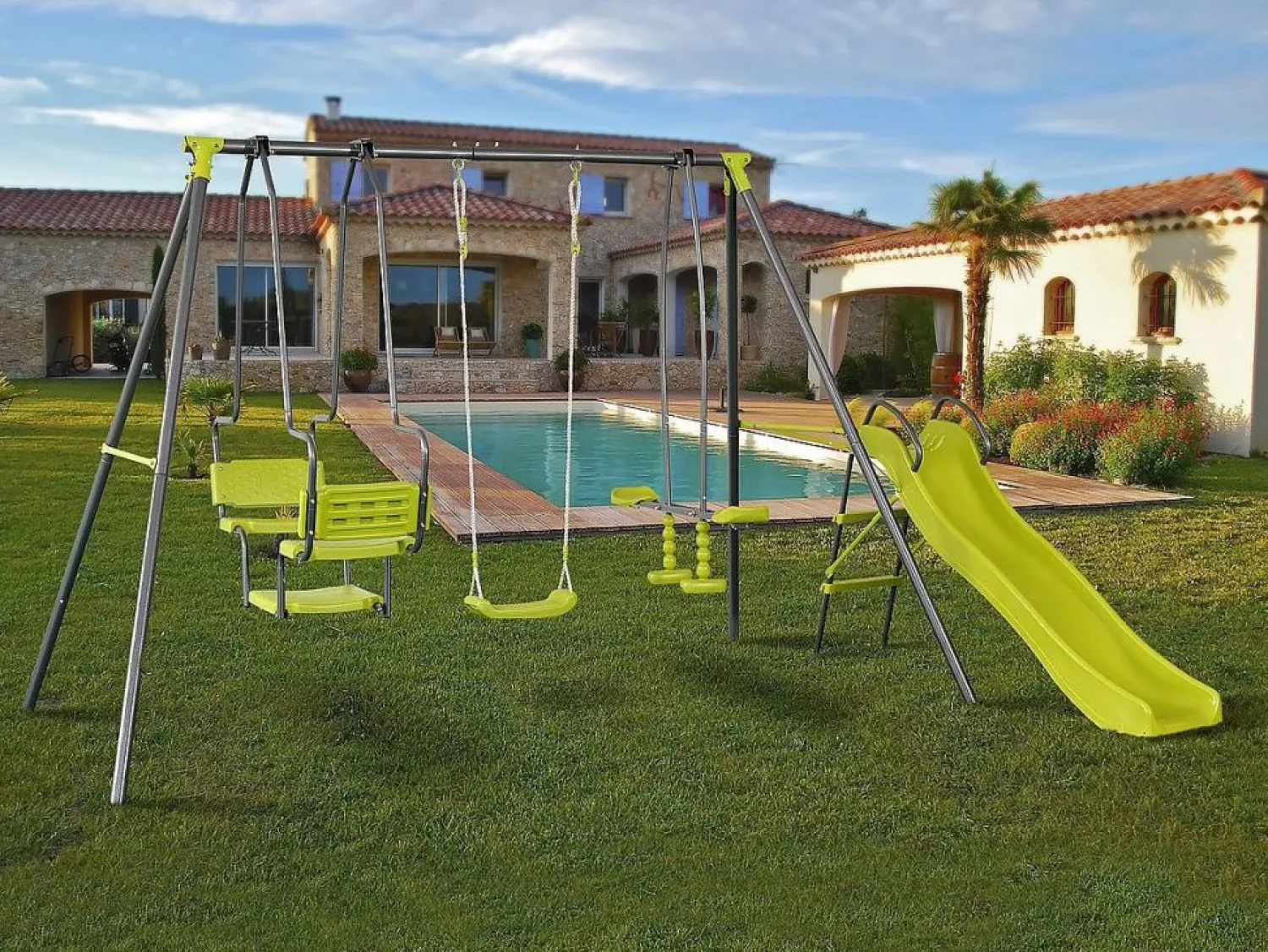 Hot Habitat et jardin Columpio metálico "Ludo II" con tobogán y 4 aparatos - Verde Verde claro