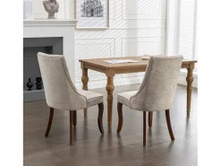 Hauss Spole Conjunto de 2 sillas con patas de madera curvadas y respaldo alto.