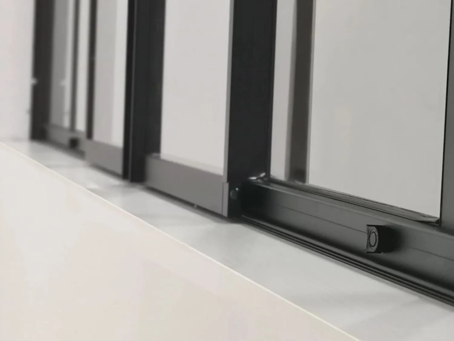 Clearance Vente-unique Cristalera corredera de cristal templado y aluminio termolacado 120 x 130 cm RAVENA Negro
