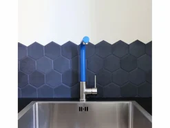 Essebagno Esseloki Mezclador para fregadero de acero inoxidable con caño azul