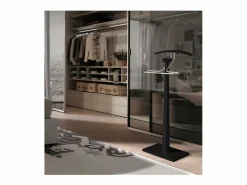 Outlet Galan 368 lacado en y herraje cromo. 112 cm(alto), 46 cm (ancho), 34 cm(fondo). Galán De Noche