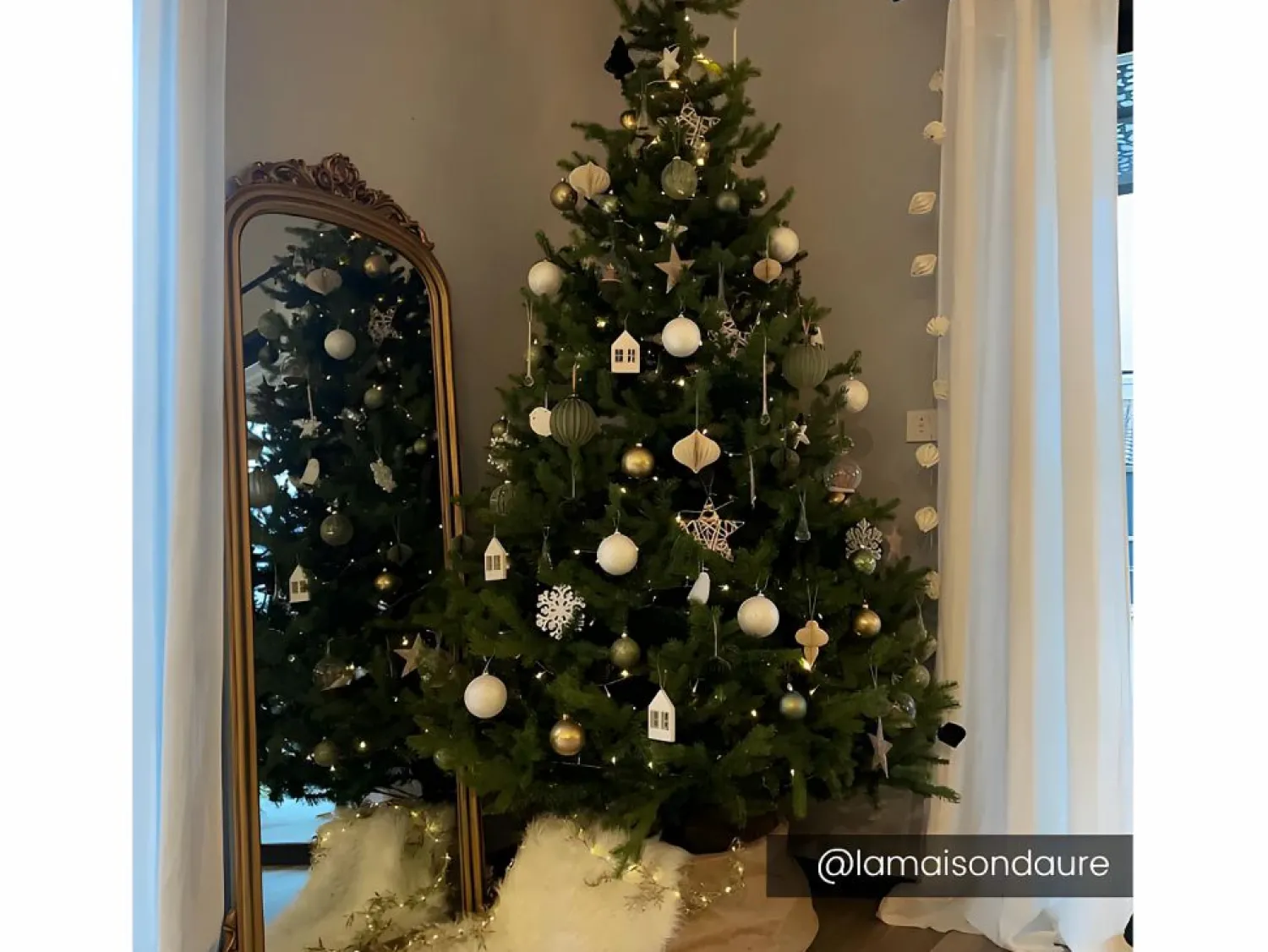 New Gran espejo de madera de paulownia con molduras, H.180 cm, , MERRY Espejo De Pared|Espejo