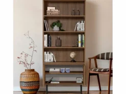 Concept-Usine Librería industrial negra y de madera HAYE