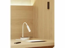 Lámpara de mesa LED Stem 5W blanca, luz cálida, carga inalámbrica y cabezal ajustable Blanco