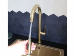 Online Portofino Mezclador de lavabo con teleducha extraíble en oro cepillado Grifo De Cocina