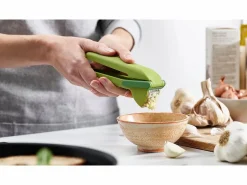 Clearance Prensa de ajo CleanForce , diseño ergonómico, fácil de usar y limpiar, ideal para triturar ajo sin esfuerzo en la cocina. Materiales Y Utensilios De Cocina