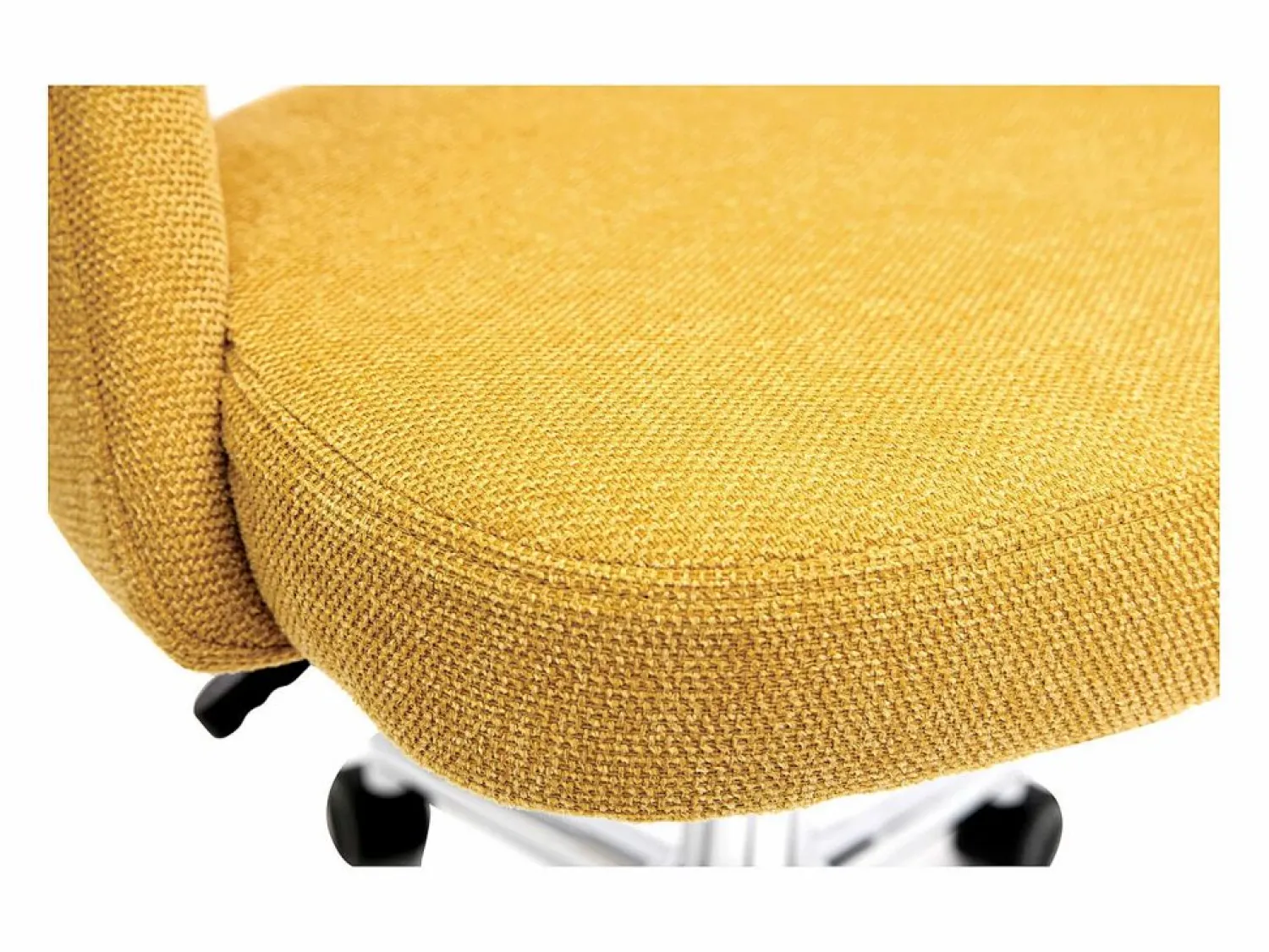 Miliboo Silla de escritorio de tejido efecto aterciopelado texturizado mostaza y pata cromada COSETTE