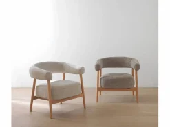 Sillón de madera de roble tapizado en