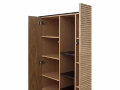 Vitrina chapada en madera de fresno color con puertas en natural